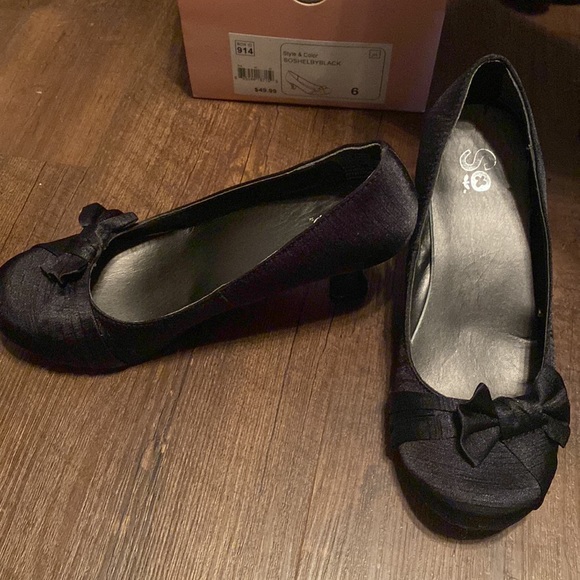 Black SO heels with bow - Picture 2 of 3